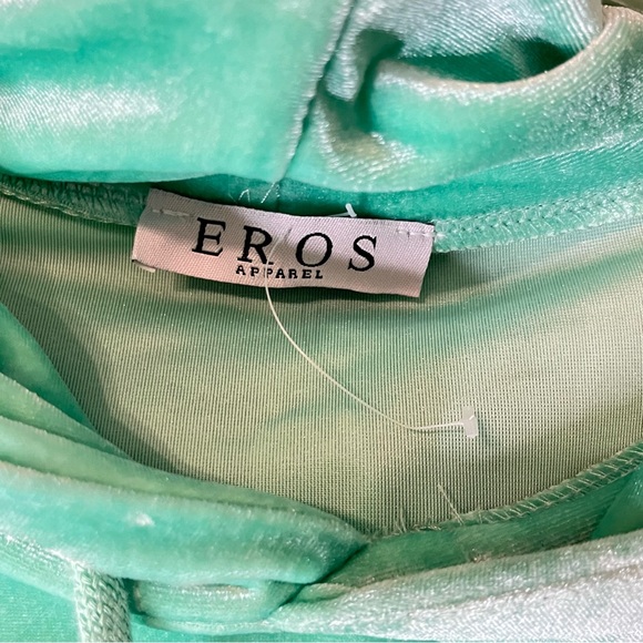 (NWT) EROS Women’s Mint Velour Hooded Dress, Size Medium - Picture 9 of 12